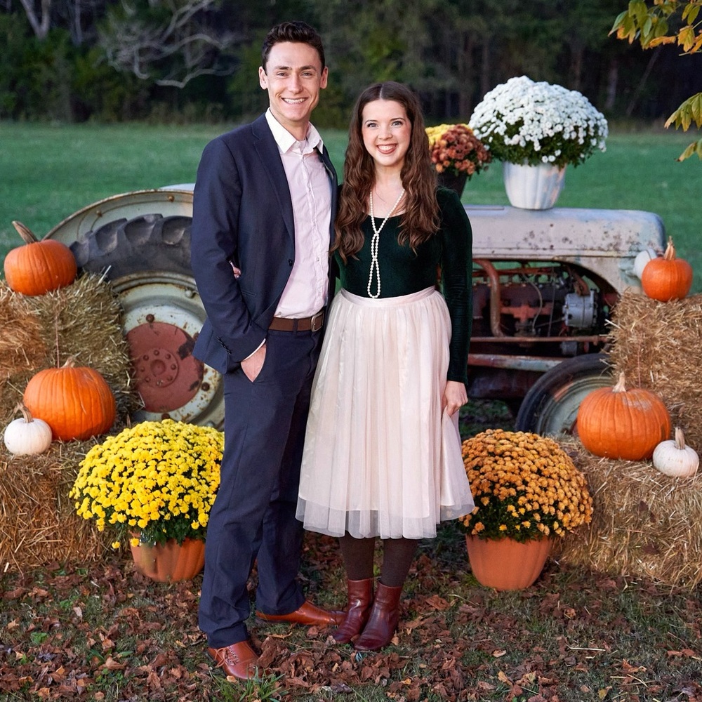 Meet your Poshers, Jonathan and Hannah Mayhorn